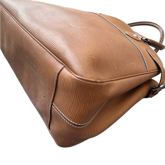 Authentic Large Louis Vuitton Epi Purse in Passy Brown - Picture 7 of 11